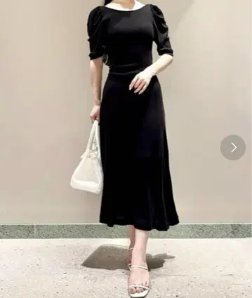 SNIDEL 스나이델 컷 원피스 블랙