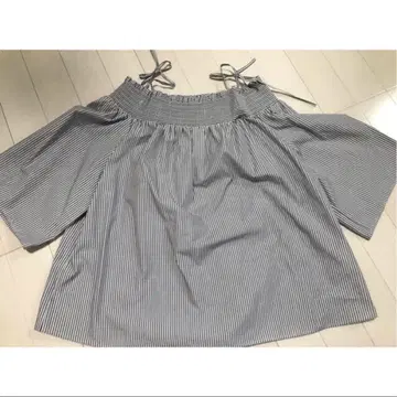 스트라이프 오프숄더 반팔 블라우스