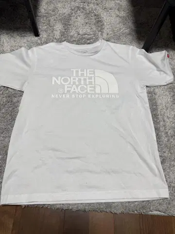 THE NORTH FACE 화이트 티셔츠