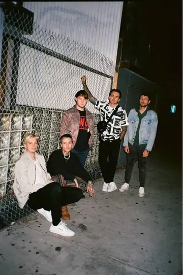 Bring Me The Horizon Oliver 포스터 데미지 있음