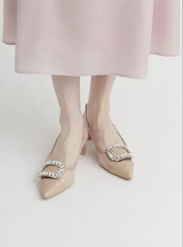 CELFORD 비쥬가 장식된 전개 슬링백 펌프스
