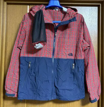 THE NORTH FACE 체크 무늬 마운틴 후드티 NPW11170