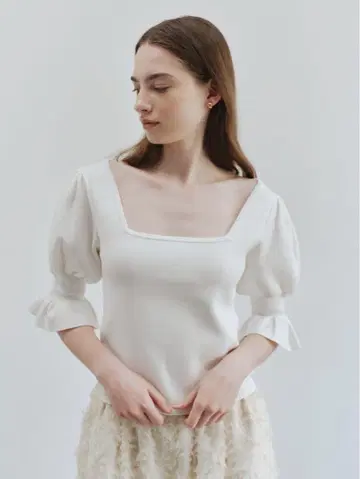 cygne 시뉴 스퀘어 퍼프 슬리브 니트 Victor 화이트