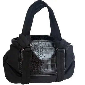 PAULE KA 폴카 핸드백 가죽 크로코 블랙 심플