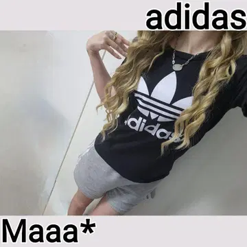 스테디셀러! 아디다스 오리지널의 귀여운 프론트 로고 티셔츠