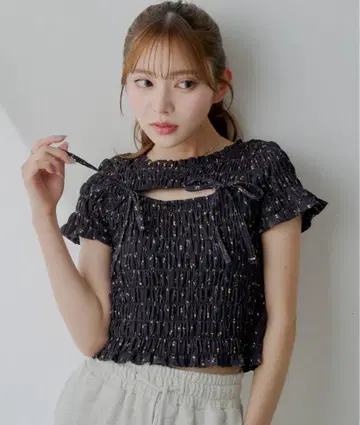 Chico 프론트 리본 볼레로 디자인 T