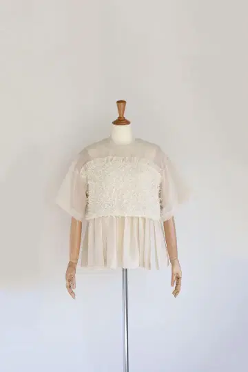 새상품급 st.cecilia girlish 호시쿠즈 블라우스 베이지