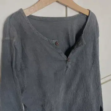 젠 선생님의 평상복 긴팔 셔츠 대만