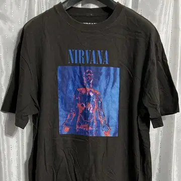 NIRVANA 티셔츠