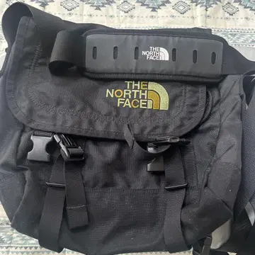THE NORTH FACE 메신저 백 블랙