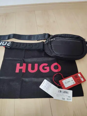 HUGO BOSS 바디백