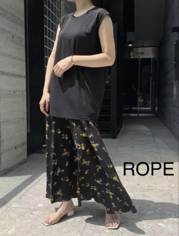 ROPE 플라워 플레어 스커트