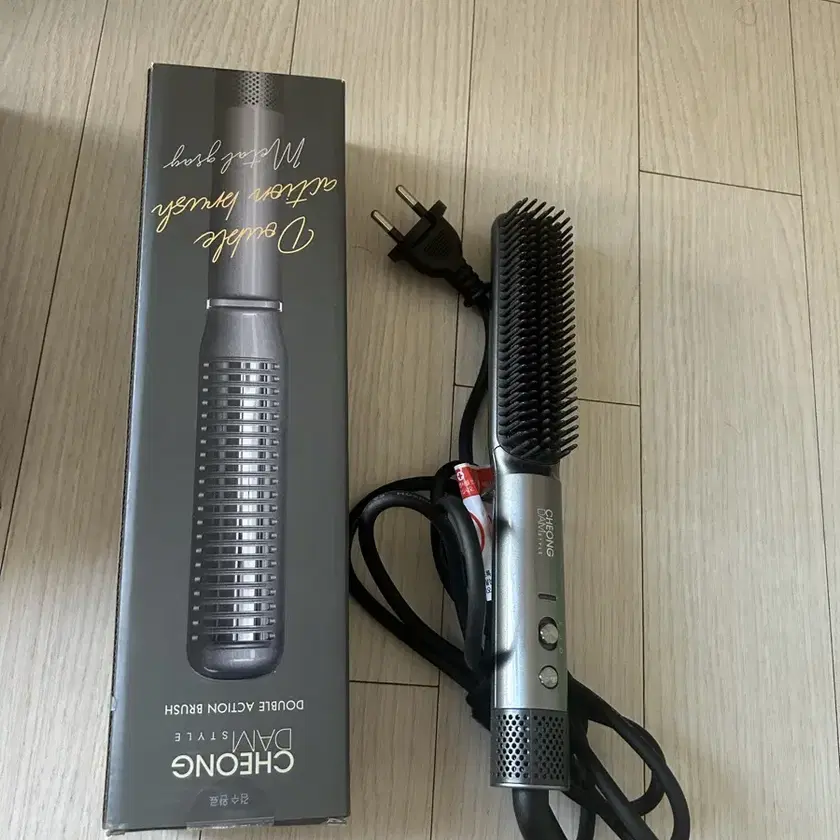 CHEONG DAM STYLE ダブルアクションブラシ レッド チョンダムスタイル ダブルアクション ヘアブラシ | 麻布ストア