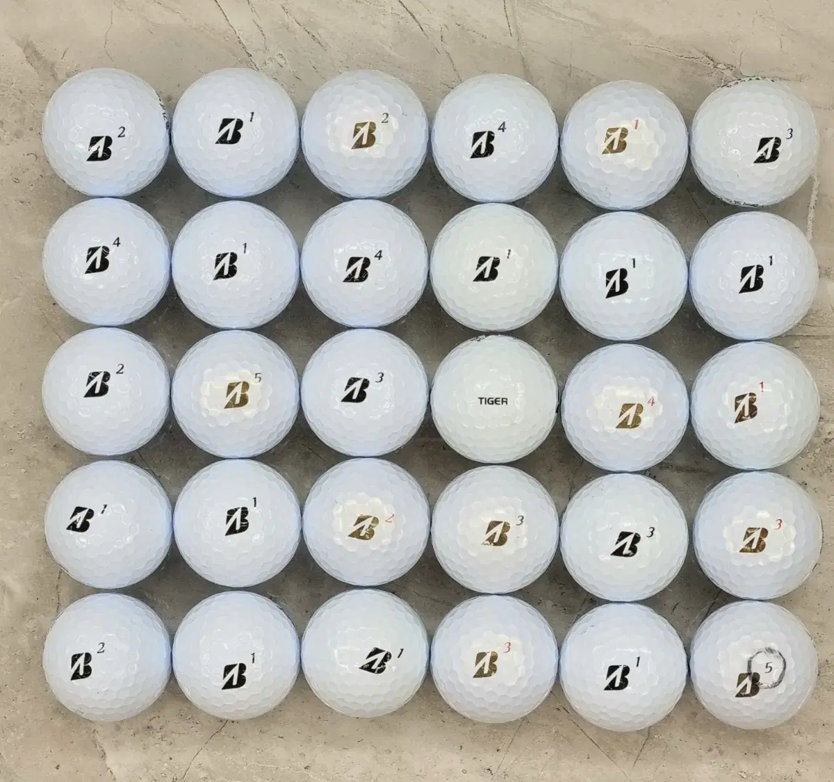 Bridgestone Golf B Logo 3-Piece A+/A Grade 30 Golf Ball Used