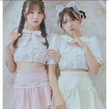 Me roir 턱 숏 블라우스 화이트
