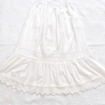 사만사 모스모스*화이트 레이스 스커트