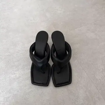 GIABORGHINI 블랙 플립플랍 36