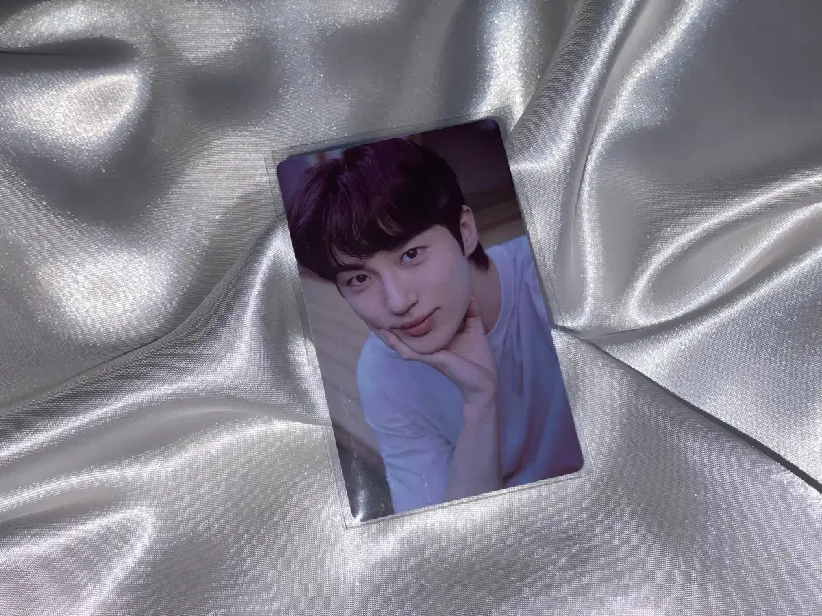 Byeon Wooseok Season's Greetings Pre-order Benefit Poca
