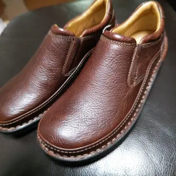 클락스 네이처 이지 브라운