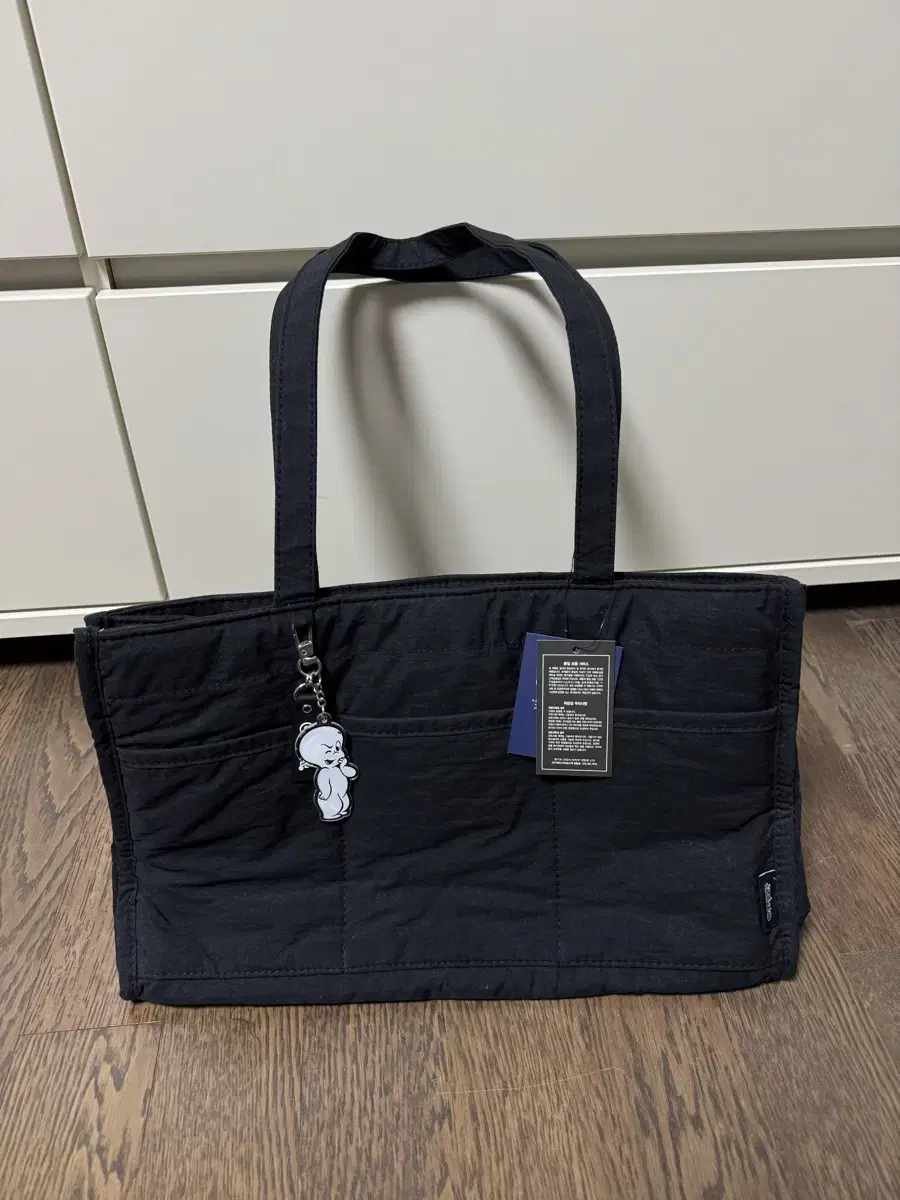 (New) Shoopen Casper Baguette Book Tote Bag TPBT79W31