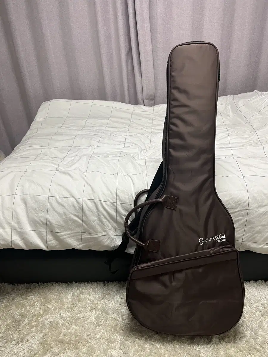 K330rce Gopherwood Solid Top Guitar