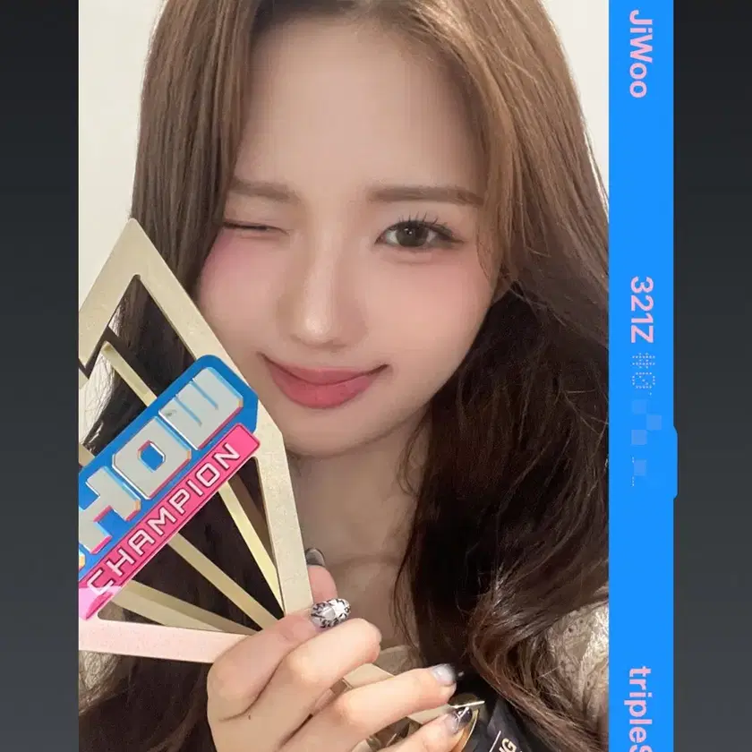 tripleS トエス FC objekt Jiwoo ジウ E304A(TripleS S3 JiWoo tripleS トエス FC objekt Jiwoo ジウ E304A(TripleS S3 JiWoo