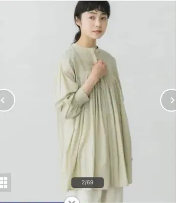 카구레 턱이 있는 블라우스