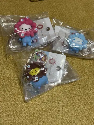 미야쿠미야쿠 포차코 시나모롤 푸딩 입체 마스코트 컬러 키링