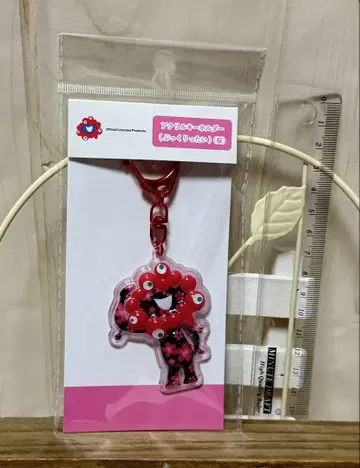 통통하고 부드러운 벚꽃 블랙 아크릴 키링 참