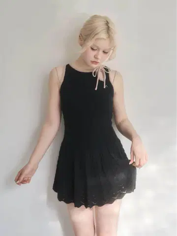 하트 크로셰 미니 드레스 블랙
