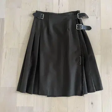 오닐 오브 더블린 무릎 기장 스커트 8