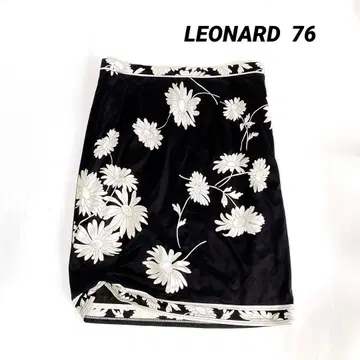 LEONARD 레오나르 허리 76 꽃무늬 무릎 기장 스커트