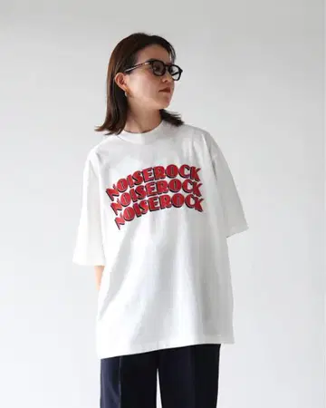 bluhms ELECTRONICA 티셔츠