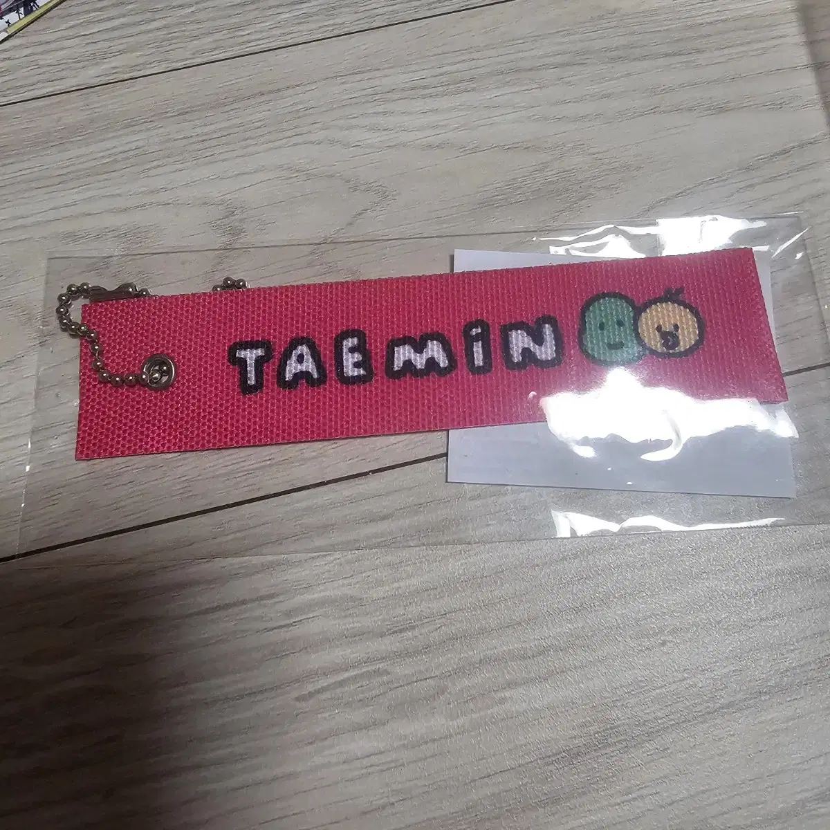 샤이니 일본 콘서트 조구만 콜라보 굿즈 키링 태그 태민