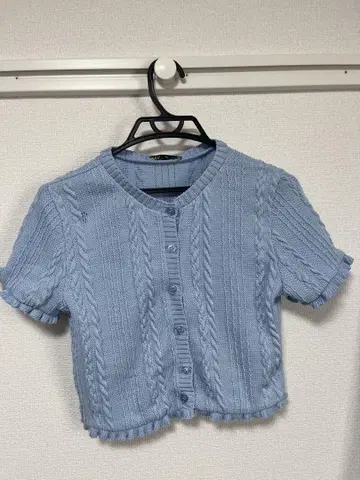 [ZARA] 스카이블루 케이블 짜임 반팔 니트
