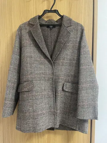 ZOJ 브라운 계열 체스터 코트 울 90%