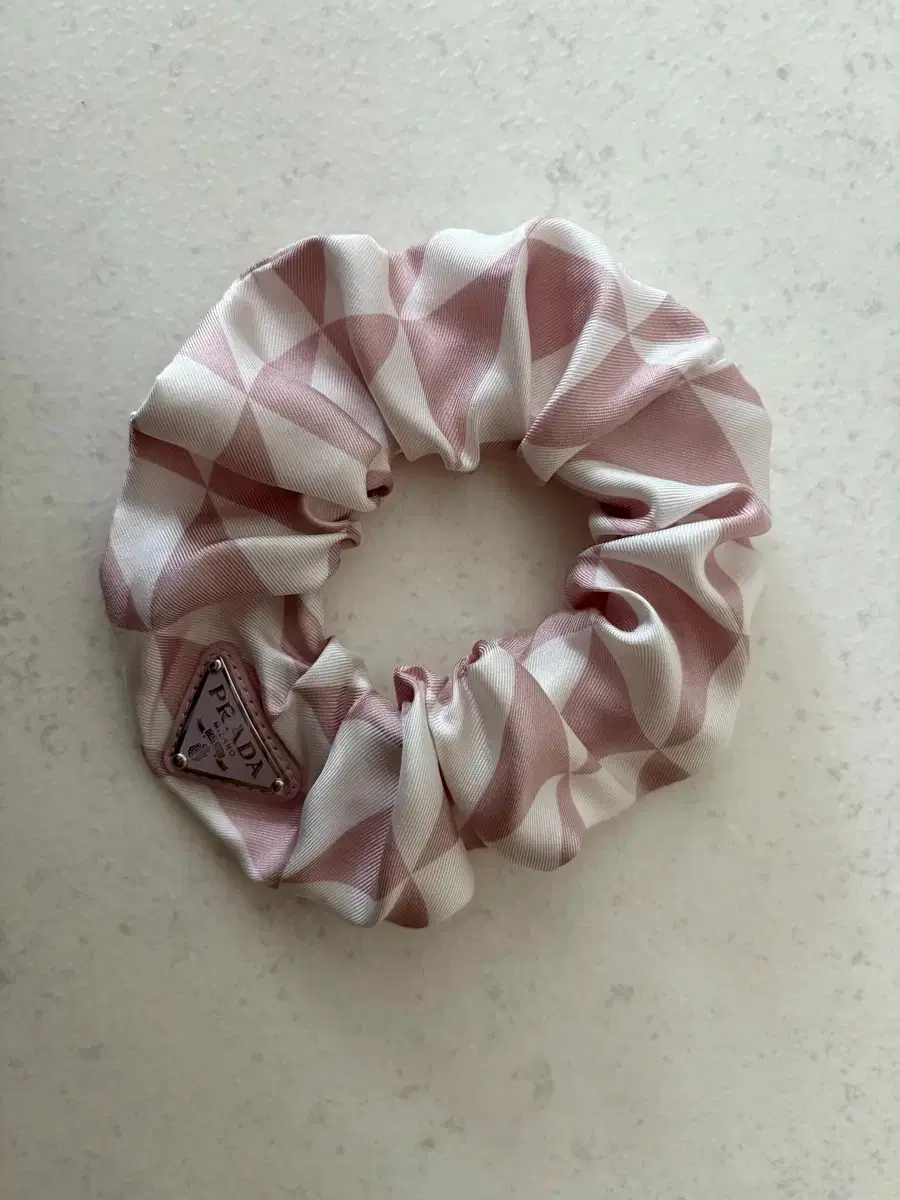 PRADA 프라다 Prada Hair Accessory Hair Tie Pink on Bunjang