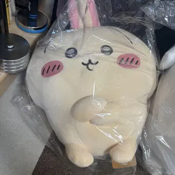 치이카와 토끼가 가득한 복권 A상 초대형 봉제 인형 팔짱