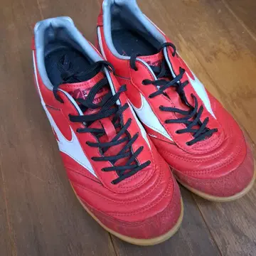 Mizuno 모레리아 풋살화 레드/화이트