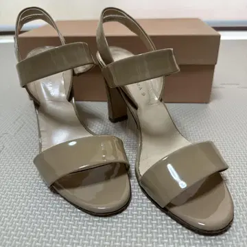 CORSO ROMA 9 베이지 힐 샌들 38 (24.5cm)
