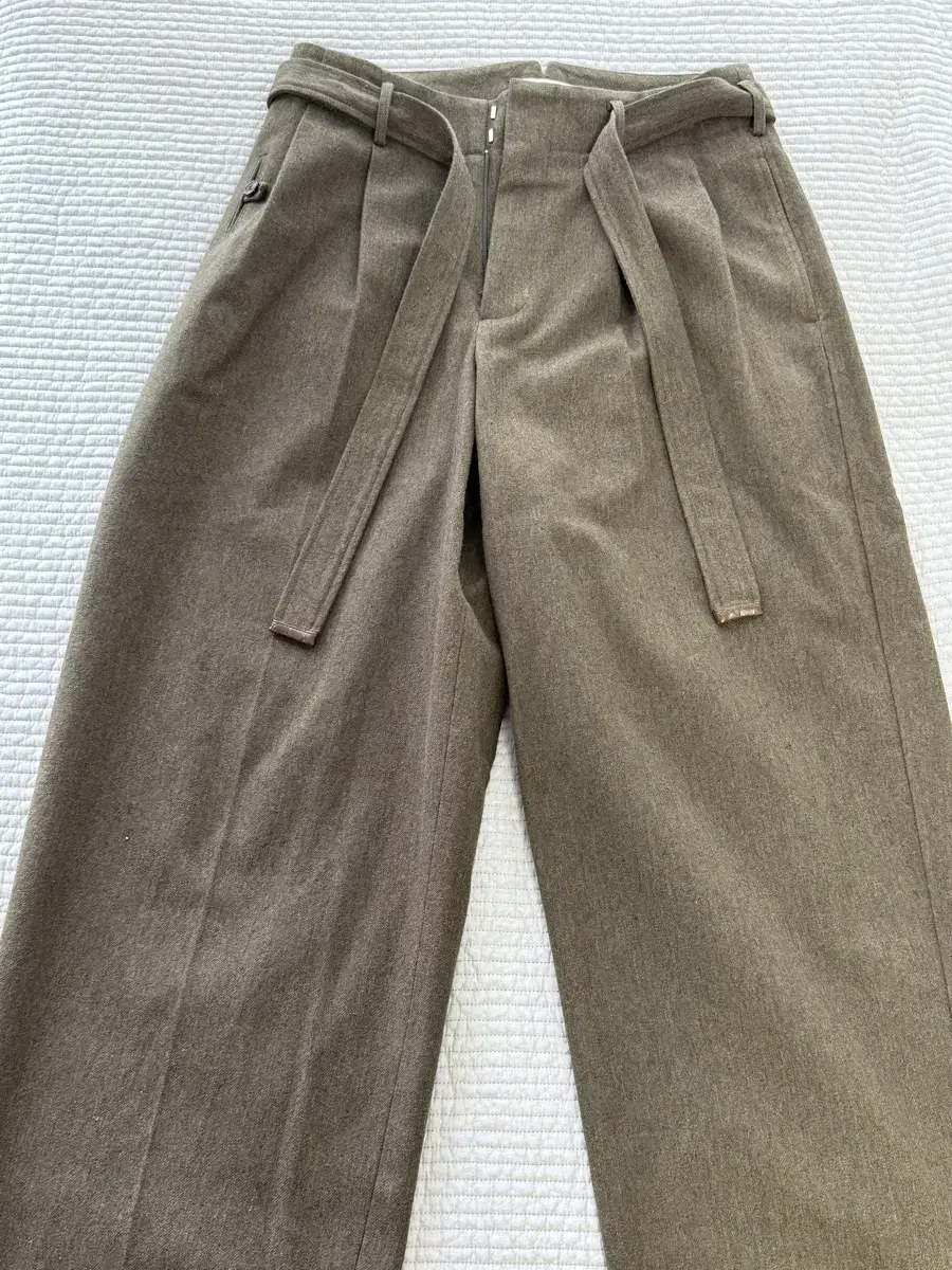 Recto Belted Pants M