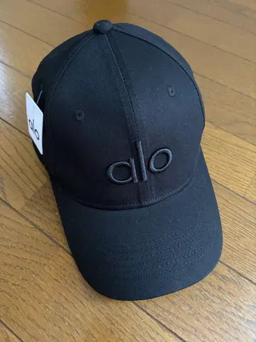 새상품 alo 요가 애로우 요가 로고 자수 캡 블랙