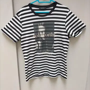 REQUEST 보더 그래픽 티셔츠