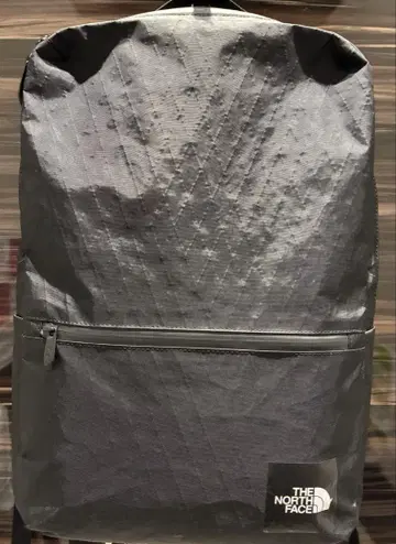 THE NORTH FACE 다크 그레이 백팩