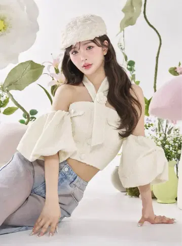 다리치 홀터넥 오프숄더 트위드 상의