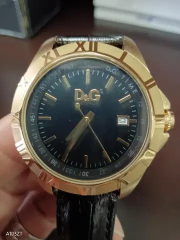 D&G 골드 블랙 시계