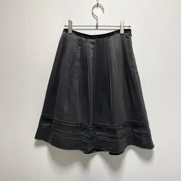 이네드 여성용 무릎 기장 스커트 플리츠 스커트 플레어 그레이 일본제 M
