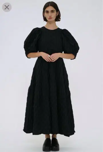 CLANE BOMB ONEPIECE 블랙 사이즈 0