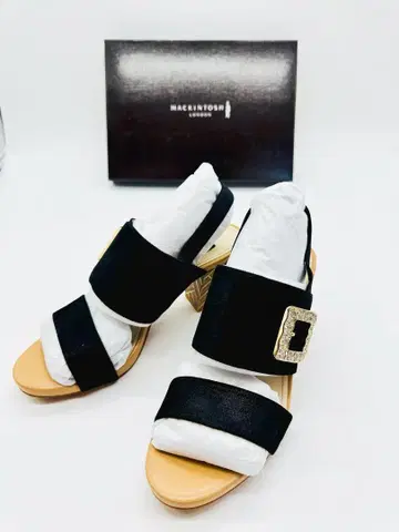 새상품 매킨토시 런던 비쥬 모티브 샌들 24.5cm 블랙