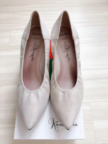 긴자카네마츠 미스 슬렌더 아쿠아벨 펌프스 23.5cm
